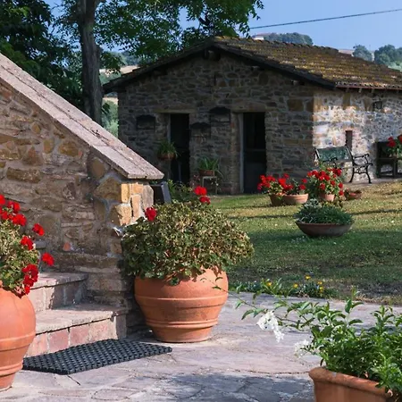 Fonte Al Melo Villa Magliano in Toscana