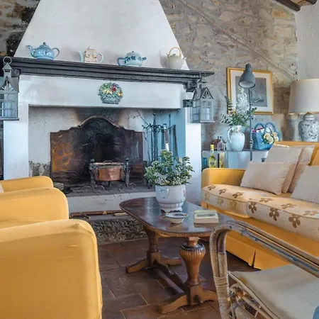Villa Fonte Al Melo Magliano in Toscana